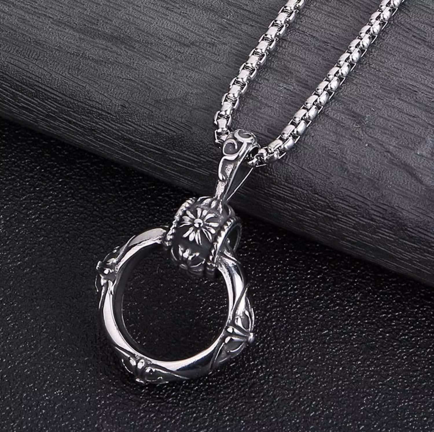 Men’s Retro Kro Flower Pendant Necklace – Cuban Chain