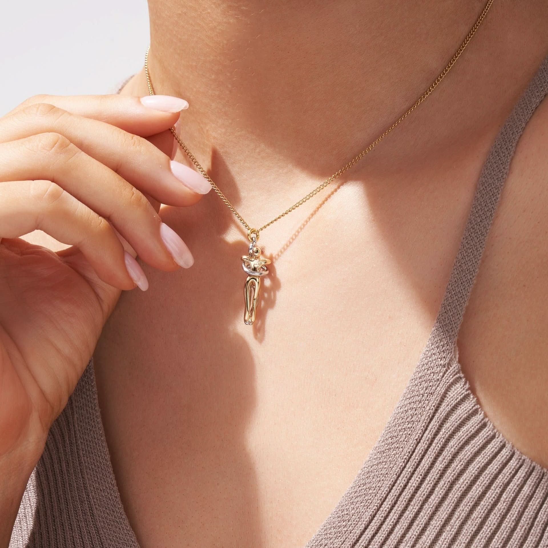 Unisex Couple Hug Necklace - High-End Gift