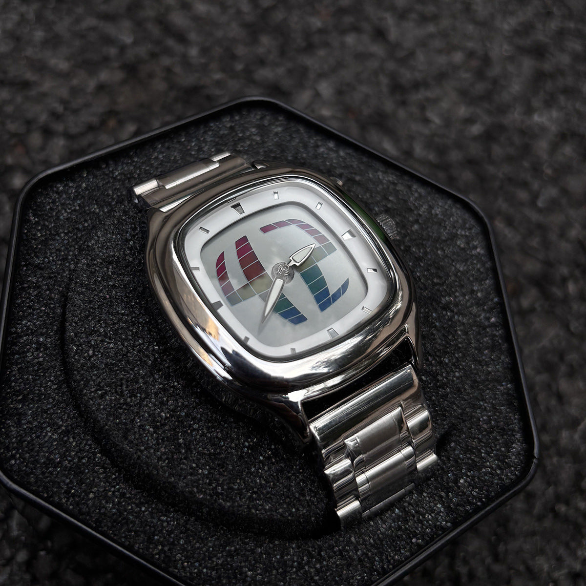 Men’s American Design Quartz Analog Watch – Waterproof Alloy Strap with Luminous Hands