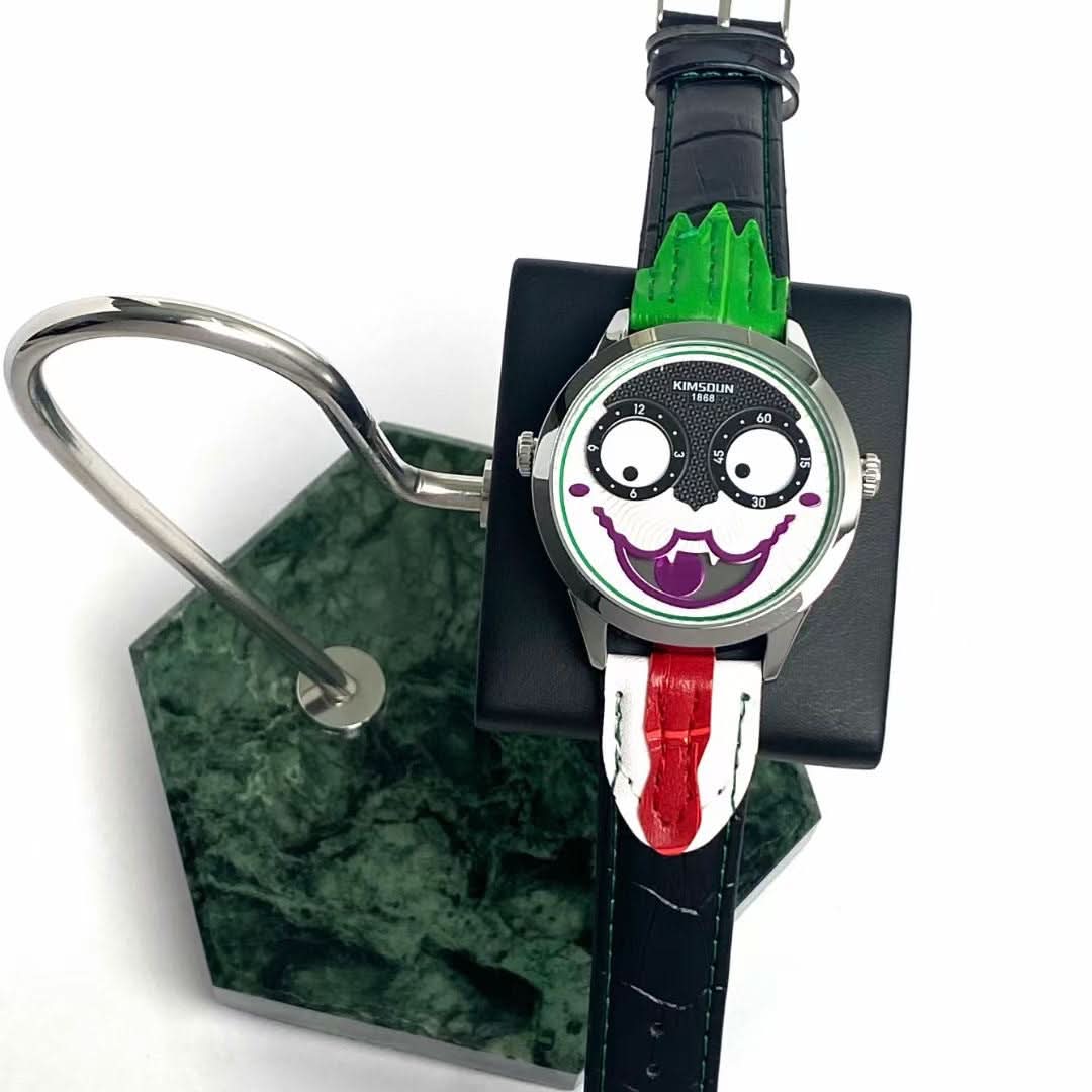Russian Clown-Inspired Men’s Quartz Watch – Dual Display, Fashion Statement