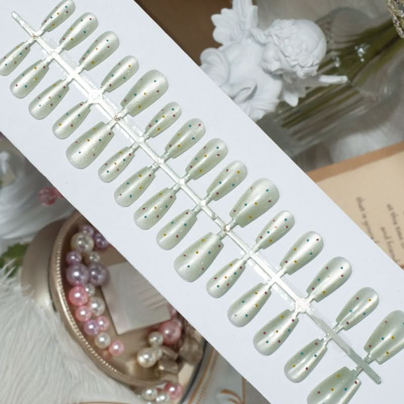 3D Cat Eye Handmade Nail Art – 30-Piece Prefabricated Set
