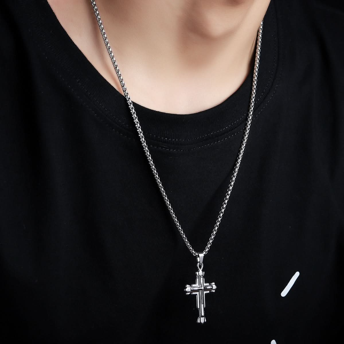 Men’s Retro Titanium Steel Cross Necklace – Minimalist