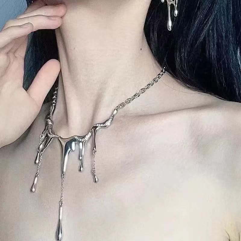 Silver Liquid Tassel Pendant Necklace