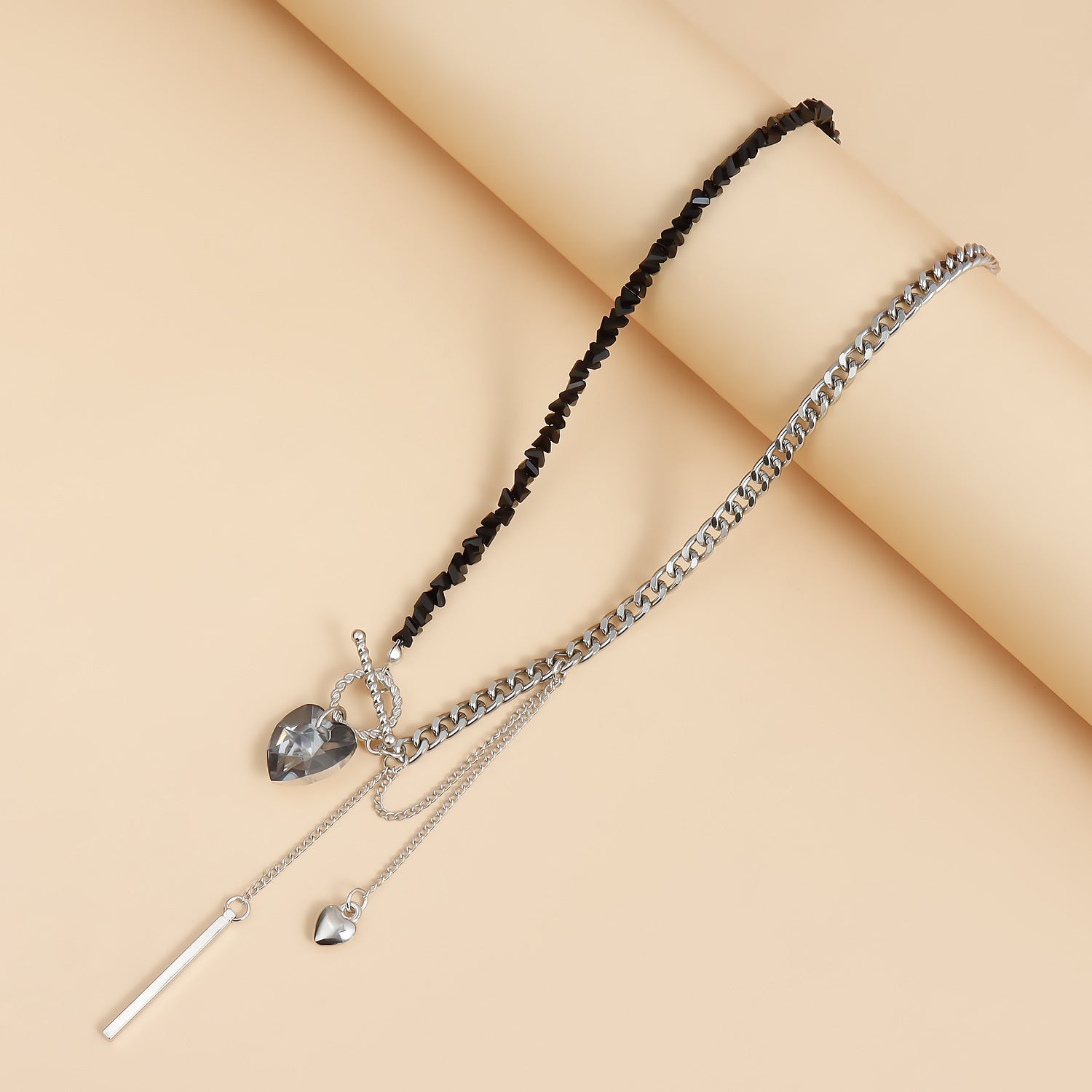 Crystal Beaded Heart Necklace for Women – Black Glass Clavicle Chain Fashion Jewelry