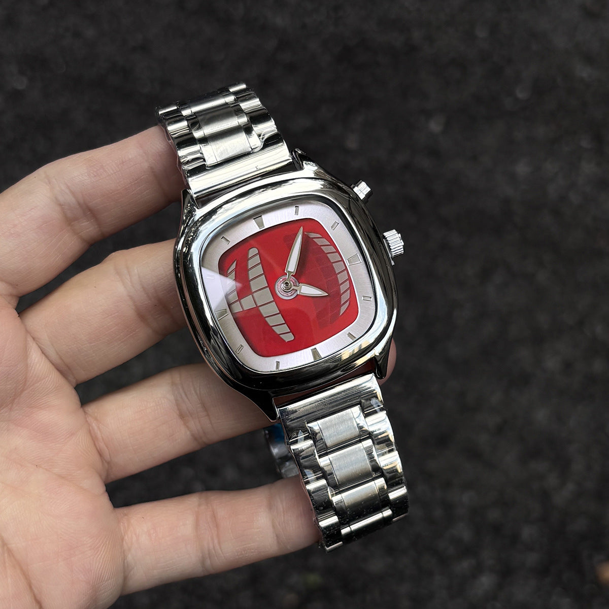 Men’s American Design Quartz Analog Watch – Waterproof Alloy Strap with Luminous Hands