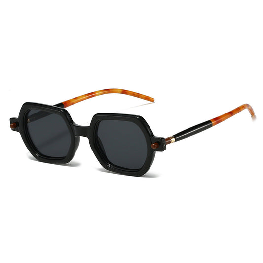 2025 Retro Square Sunglasses – Trendy Flat Lens Eyewear for Women & Men