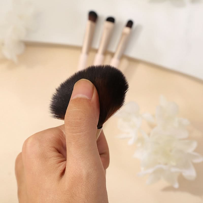 4-Piece Nylon Makeup Brush Set for Blush & Eyeshadow