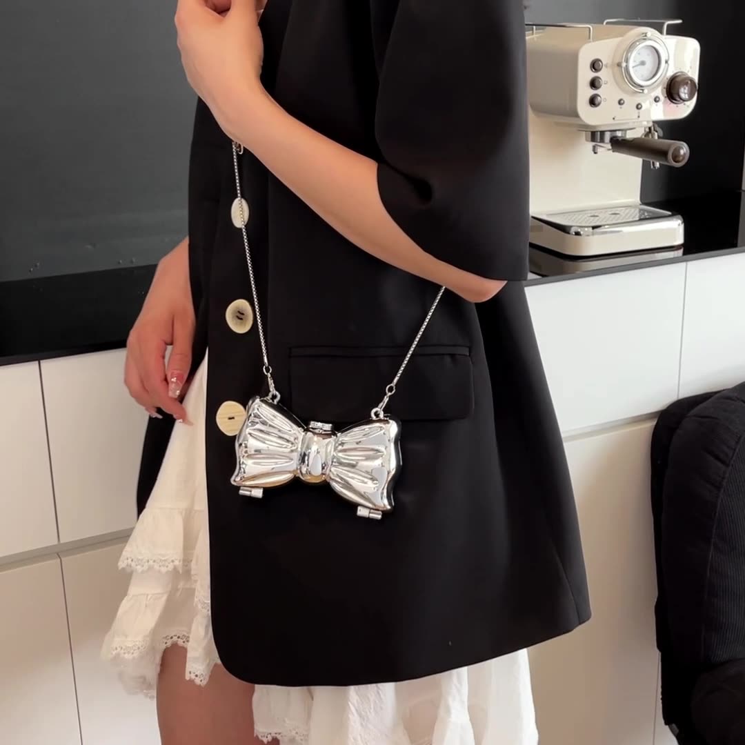 Mini Lock Crossbody Bag for Women – Fashion Square Evening Bag with Chain Strap