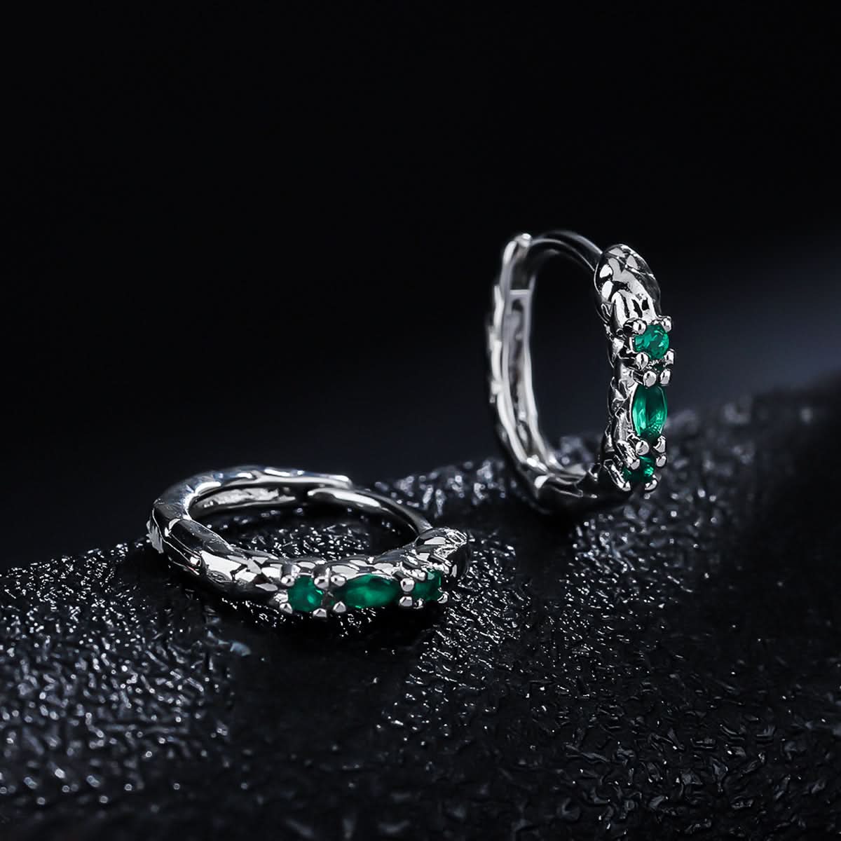 Men’s Emerald Green Snake Earrings –  Fashion Jewelry