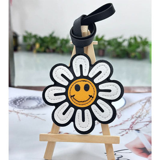 Leather Sunflower Keychain – Trendy Car Key Ring & Bag Charm