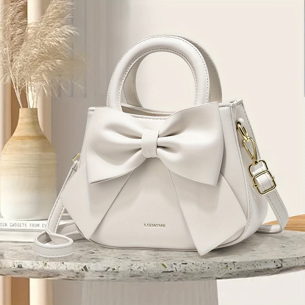 Stylish Faux Leather Crossbody Bag - Fashionable Handbag for Women
