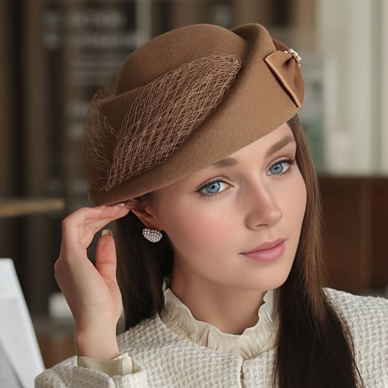 Women's Wool Beret Hat with Veil & Bow – Retro British Style