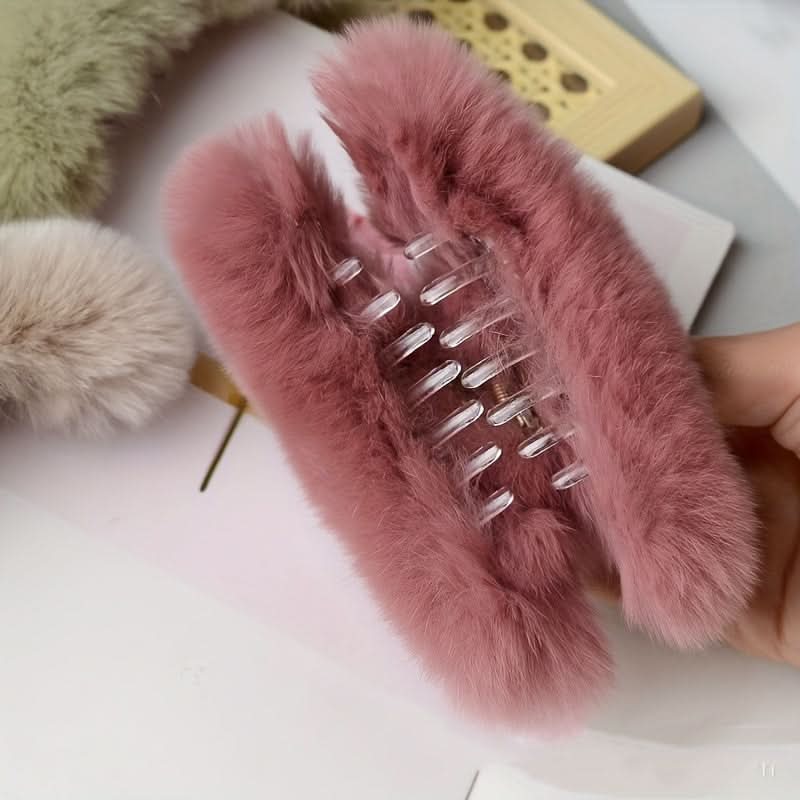 Plush Hair Claw Clip - Elegant Hair Accessory
