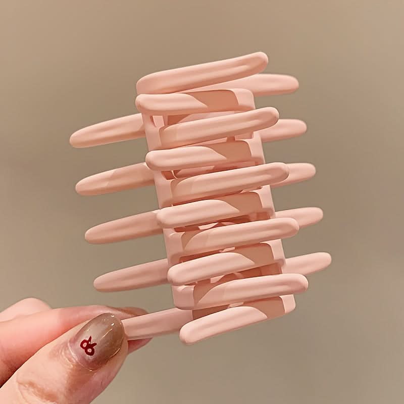 Chic Cross-Style Hair Clip – Medium-Sized, Durable