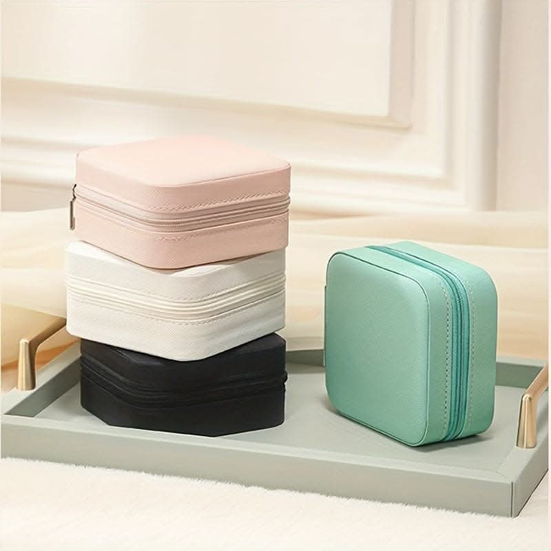 Compact Travel Jewelry Case – Organizer for Rings, Earrings & Necklaces