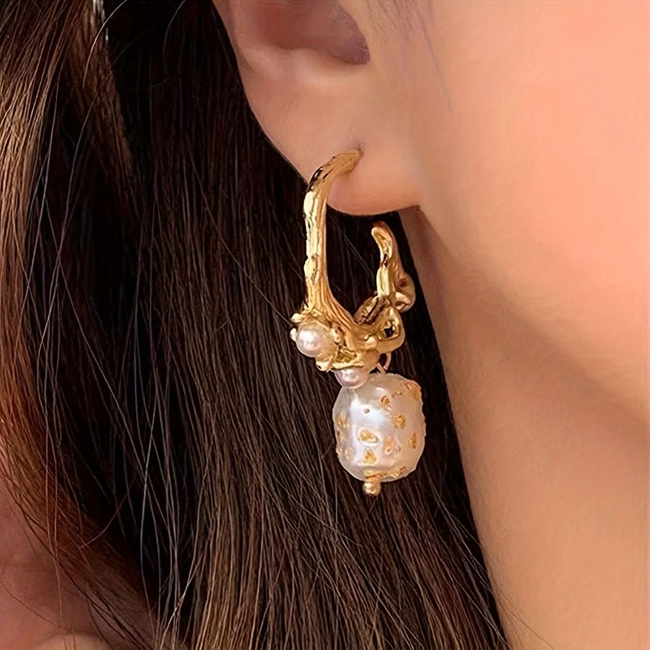 Vintage Gold Pearl Hoop Earrings – Elegant Style