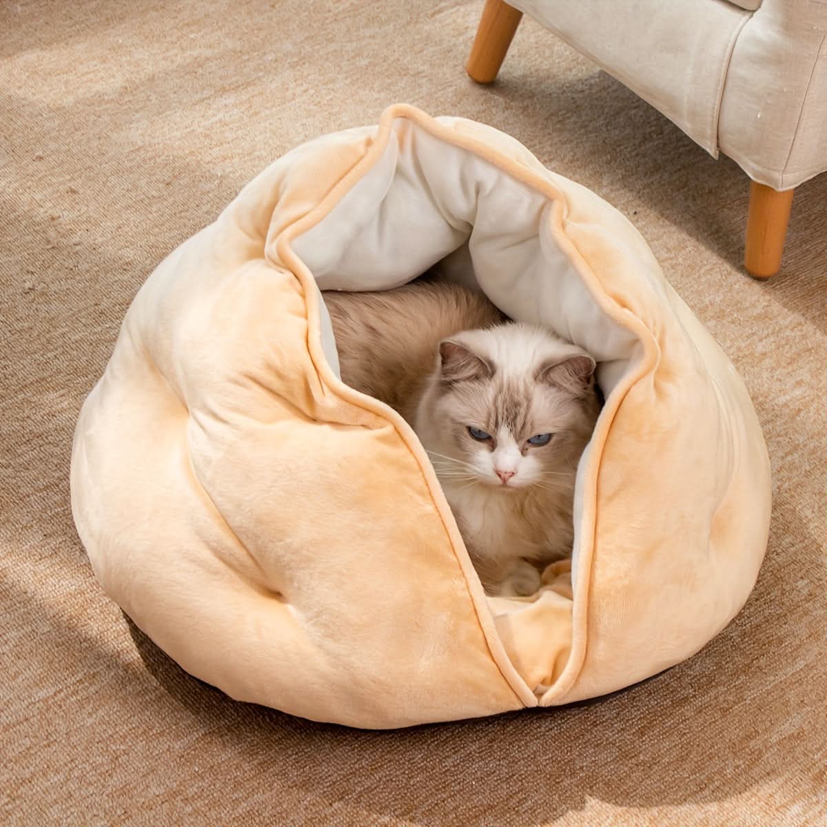 Velvet Cat Nest – Warm & Cozy Bed