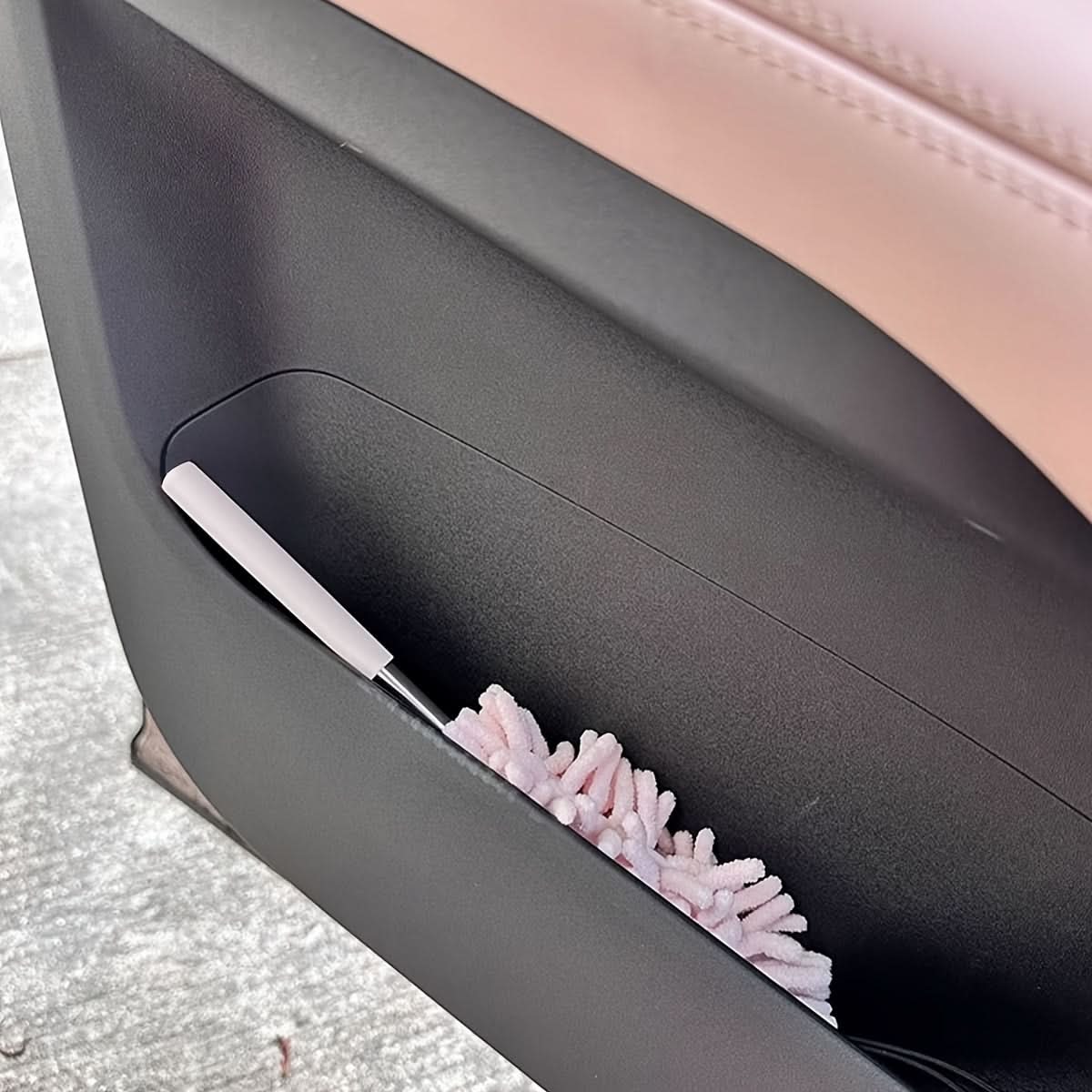 Mini Extendable Microfiber Car Dusting Brush