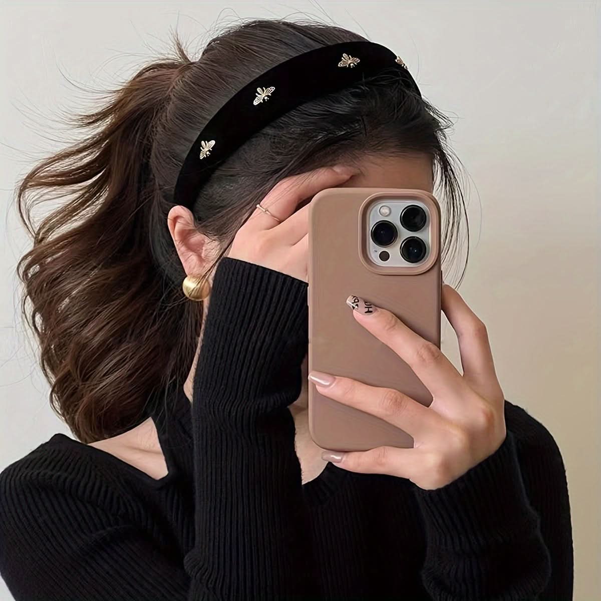 Lovely Bee Wide Brimmed Decorative Headband - Non-Slip Hair Hoop