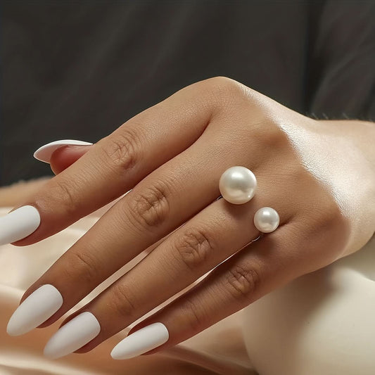 Luxurious Pearl-Effect Open Ring