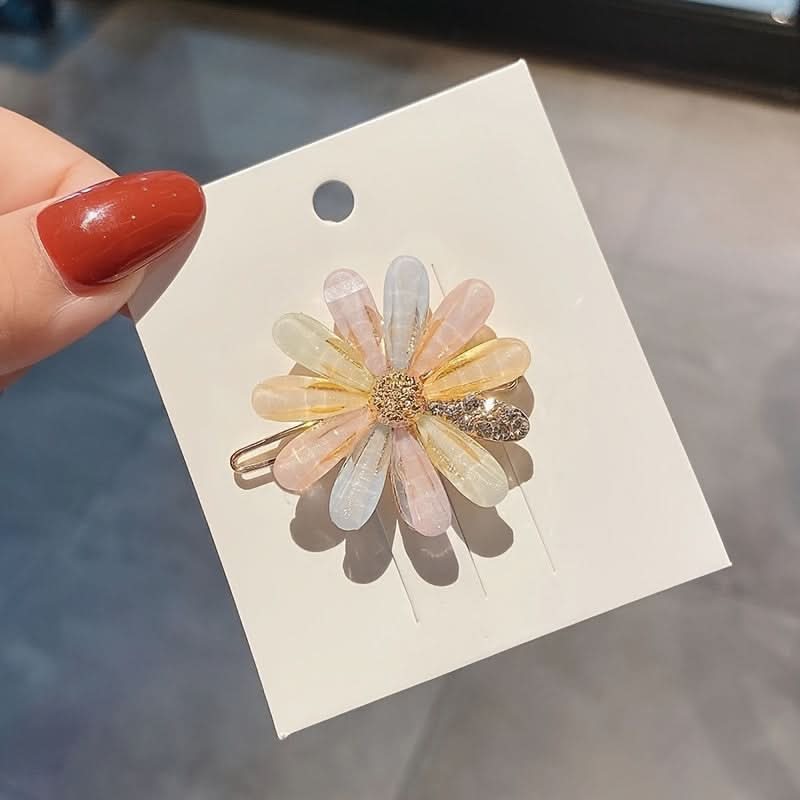 4-Piece Floral Hair Clip Set – Elegant Accessories