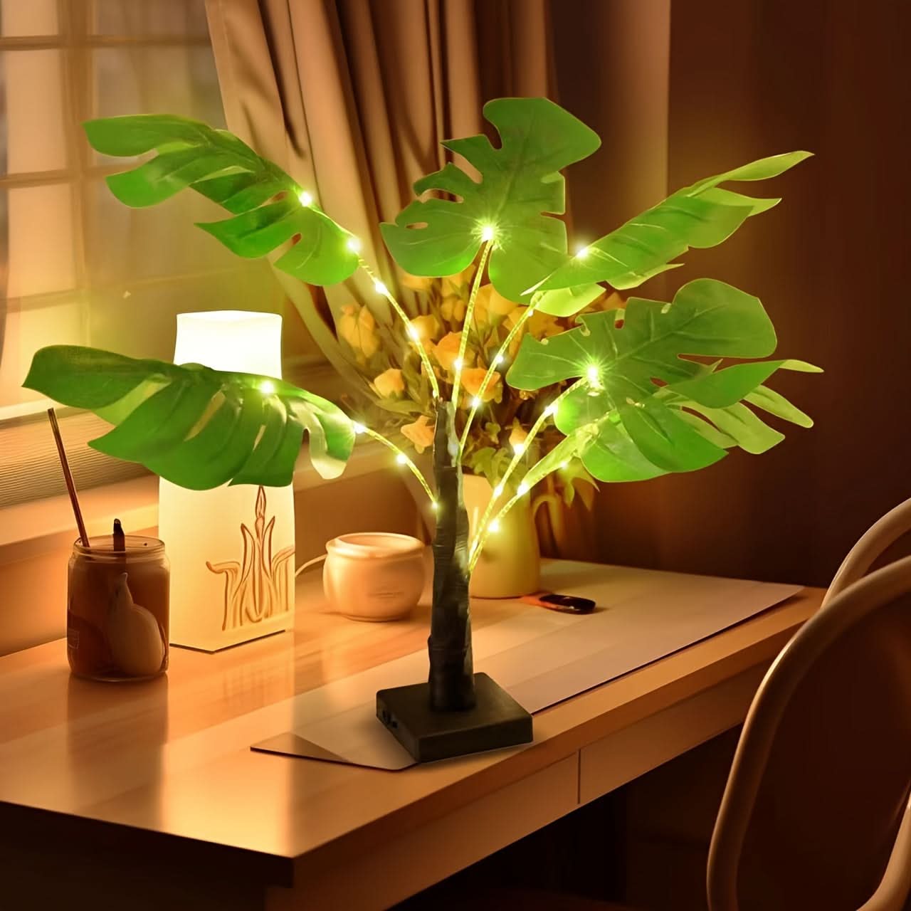 30-LED Green Leaf Table Lamp, USB Powered
