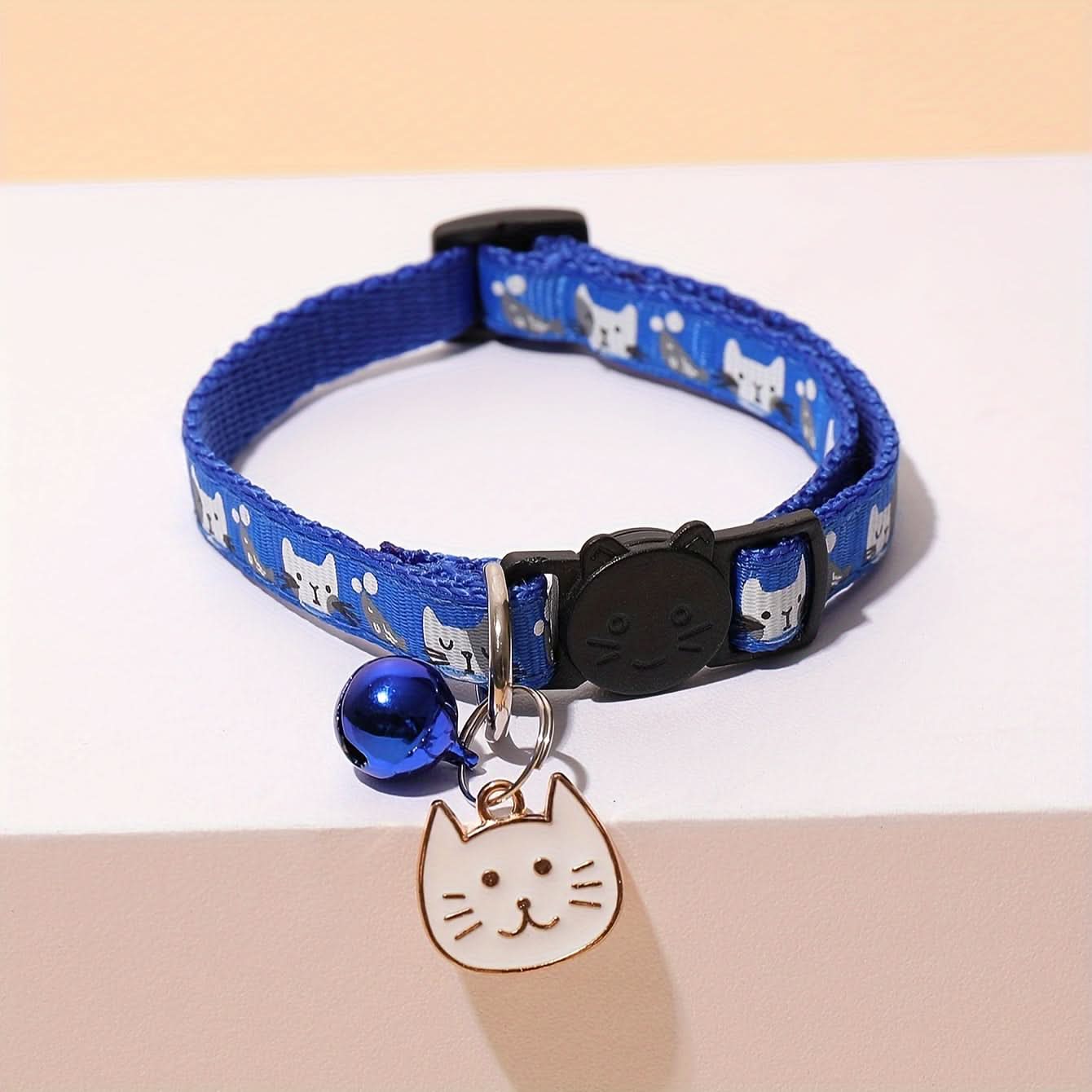 Adjustable Cartoon Pattern Cat Collar with Bell