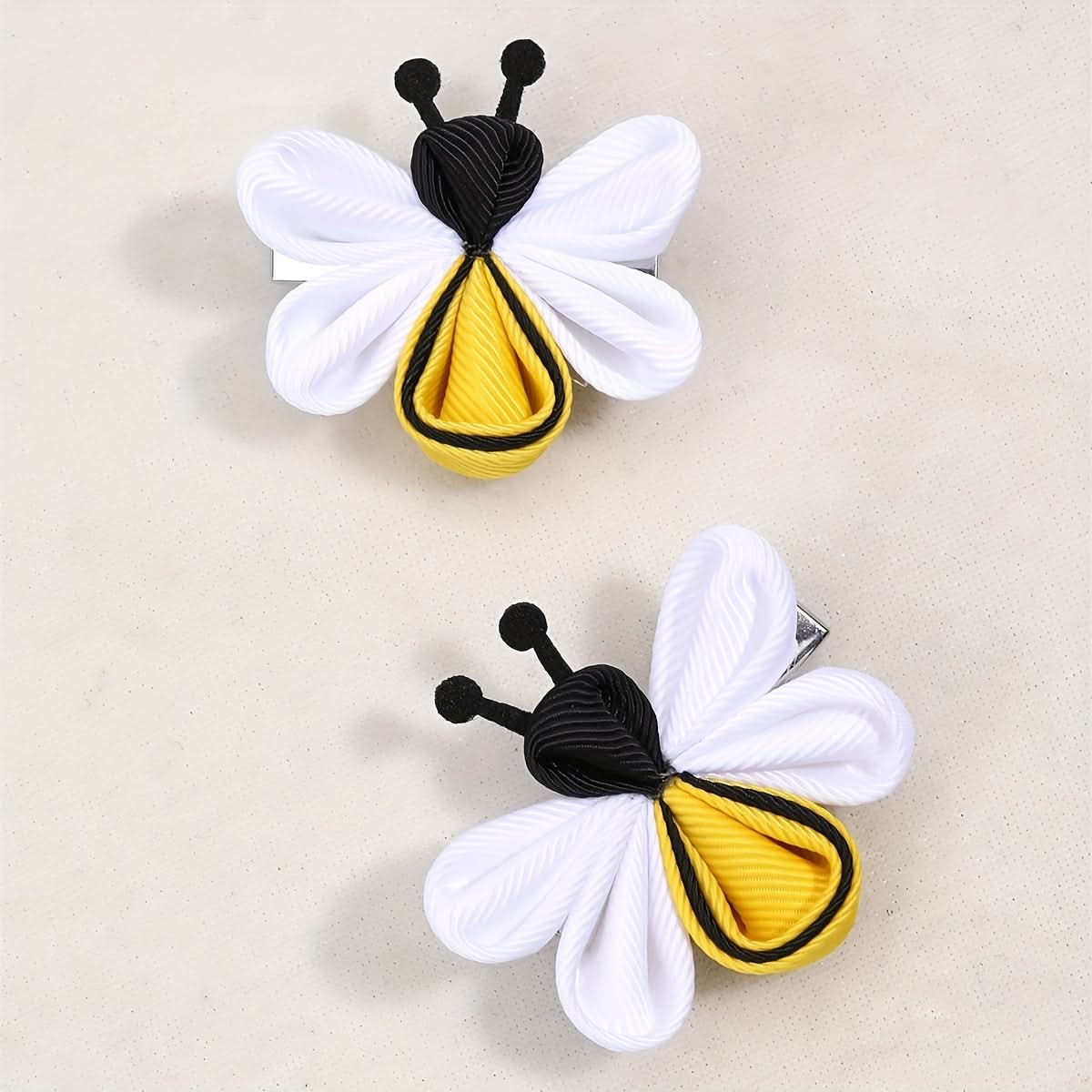 Bee-Themed Hair Clips for Girls – Cute Bows