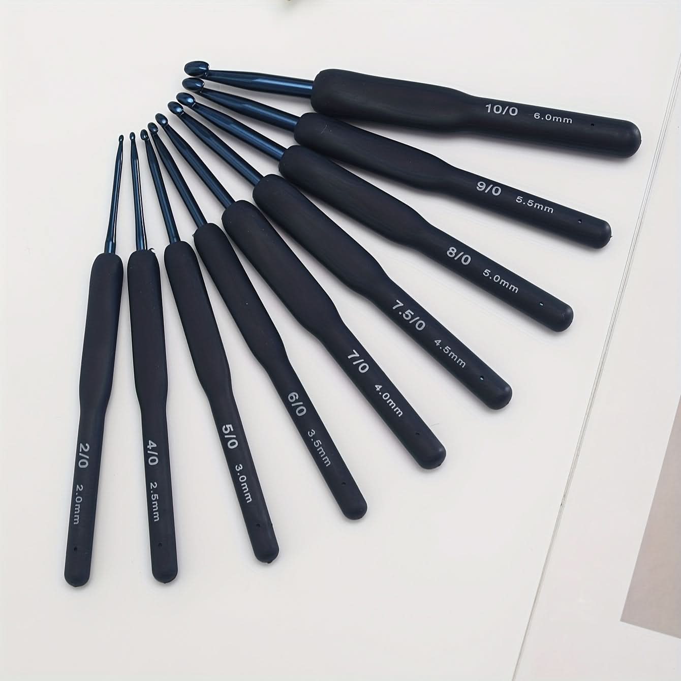 9-Piece Ergonomic Crochet Hook Set with Soft Grip – Beginner-Friendly Crochet Needles