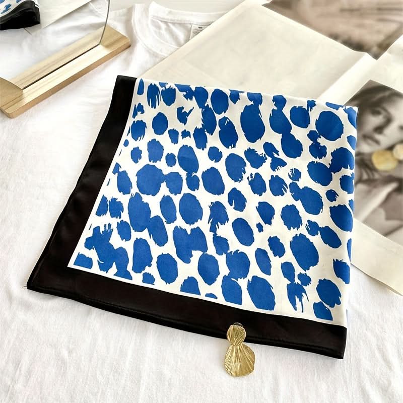 Elegant Blue Leopard Print Scarf – Lightweight Polyester