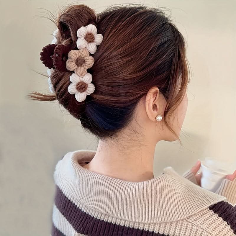 Vintage Flower Hair Claw Clip – Large Knitted Shark Clip for Women
