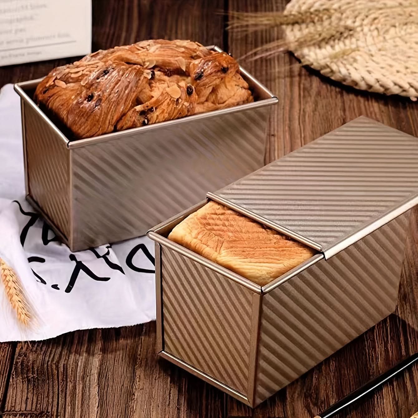 Carbon Steel Loaf Pan with Lid – Non-Stick, Ideal for Baking Bread, Toast & Cakes