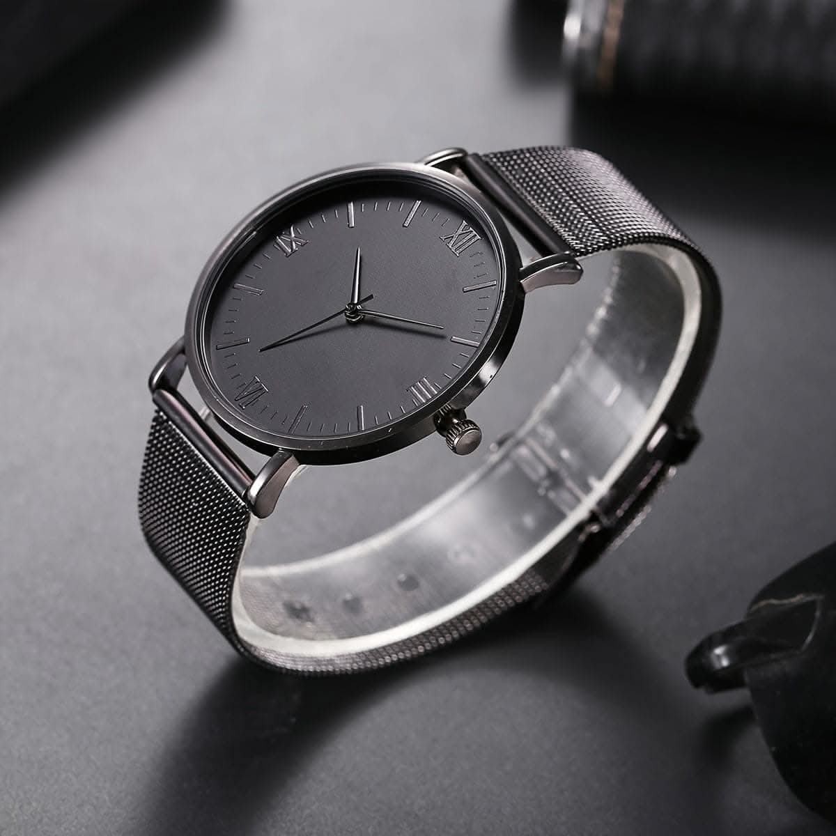 2pcs Men's Casual Roman Scale Mesh Quartz Watch & Dumbbell Bracelet Set