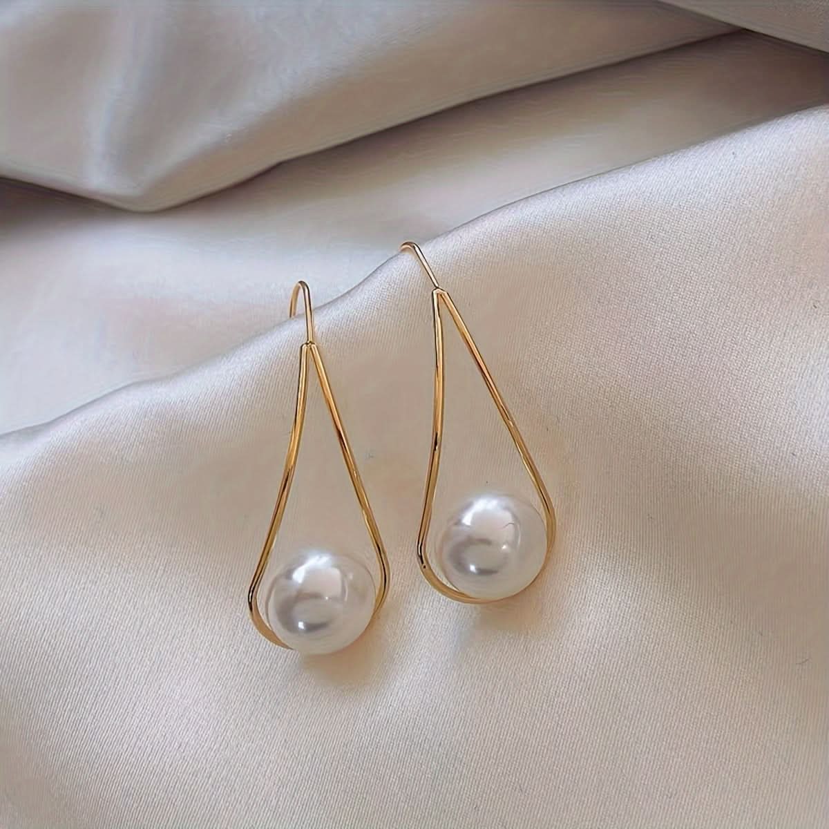 Vintage Copper Pearl Stud Earrings - with Imitation Pearl