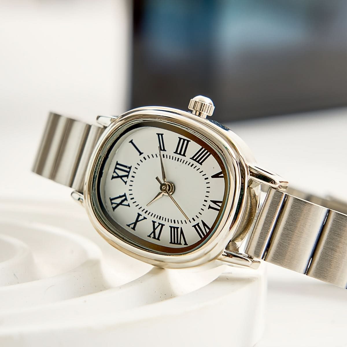 Minimalist Ladies' Quartz Watch – Silver Stainless Steel