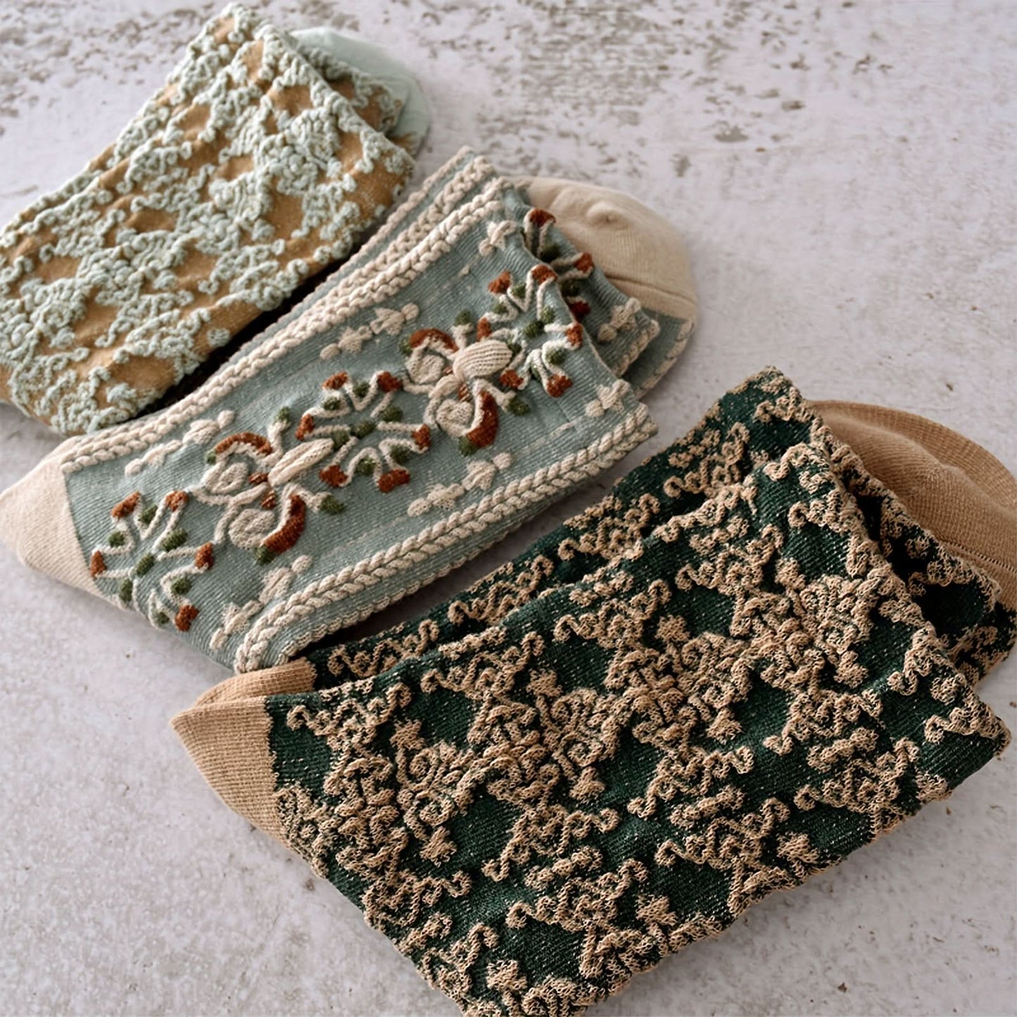 Pack of 10 Pairs Women’s Floral Crew Socks