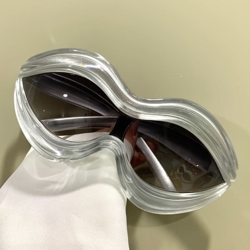 Oversized Lip Sunglasses for Women & Men - Inflated, Decorative Shades for Beach Parties