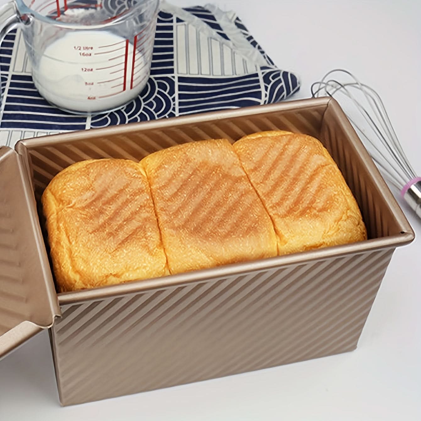 Carbon Steel Loaf Pan with Lid – Non-Stick, Ideal for Baking Bread, Toast & Cakes
