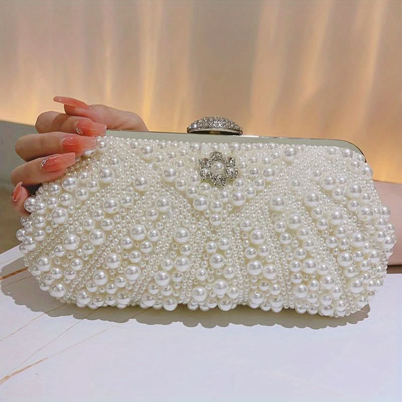 White Pearl Diamond Shell Clutch – Chain Strap