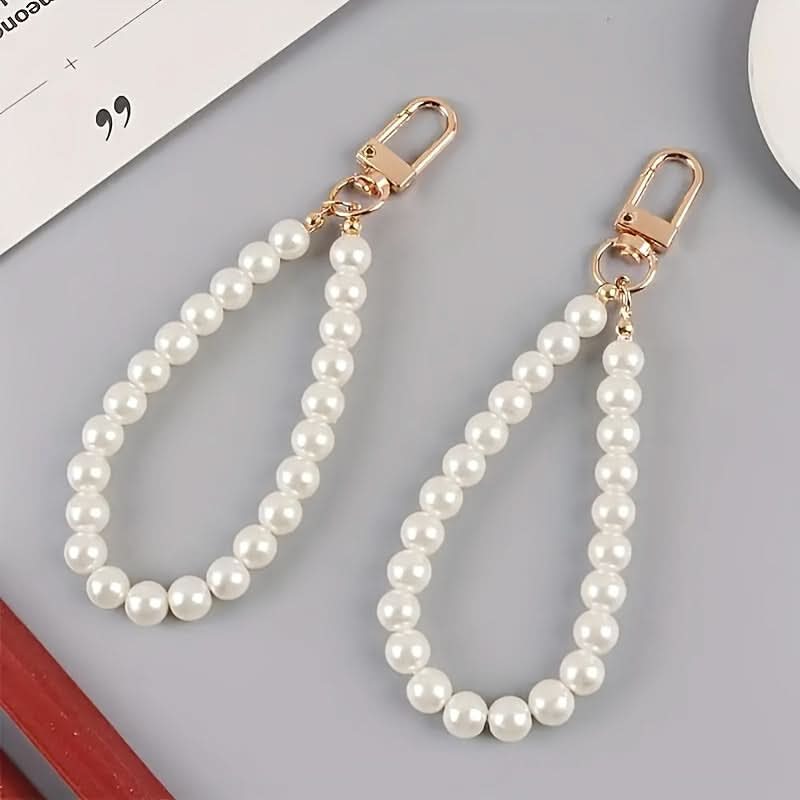 Chic & Elegant Pearl Keychain - VElegant Pearl Keychain – Stylish Bag Charm Giftersatile Bag Charm, Perfect Gift for Sophisticated Style Enhancement