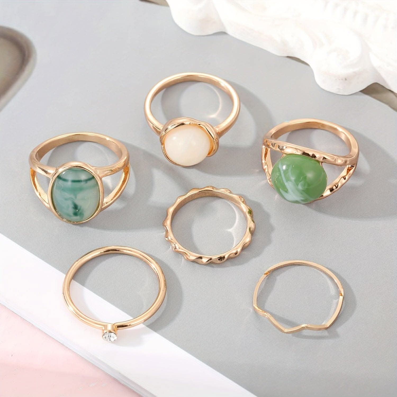 Golden-Tone Ring Set with Green Gemstones – 6-Piece