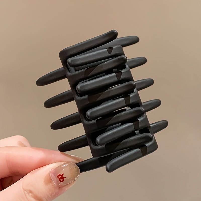 Chic Cross-Style Hair Clip – Medium-Sized, Durable