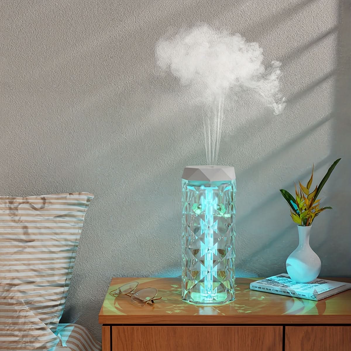 Crystal Clear USB Humidifier & Night Light