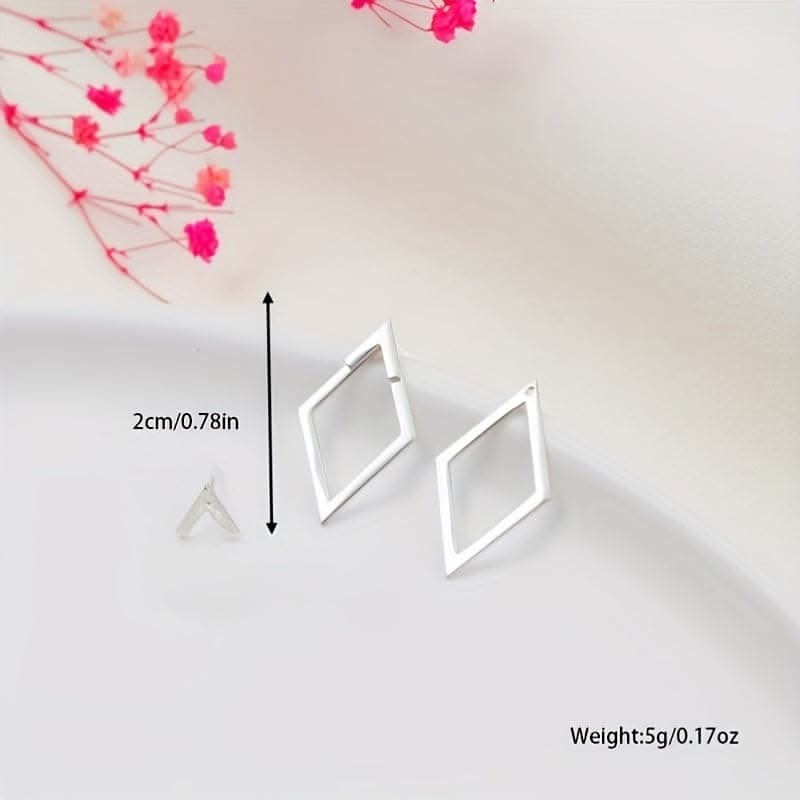 Geometric Open Frame Design Stud Earrings