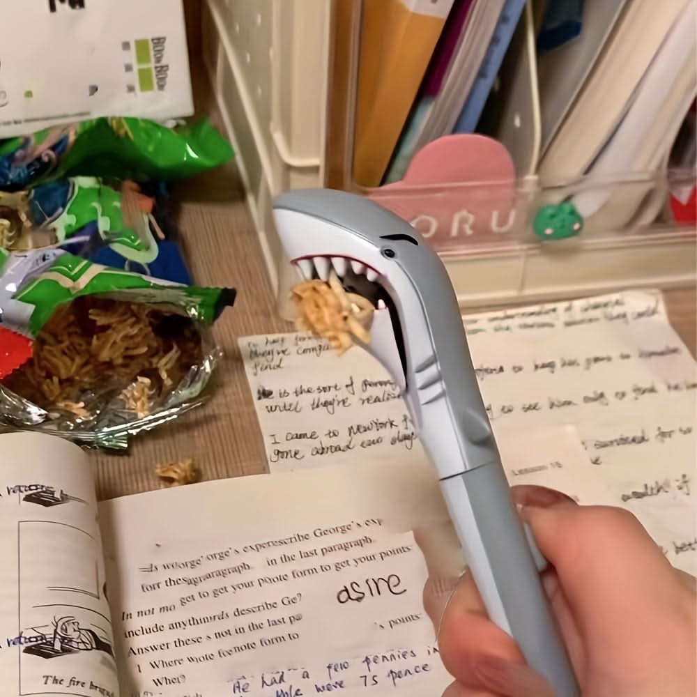 Shark-Themed Retractable Ballpoint Pen – Fun & Ergonomic Cartoon Stationery