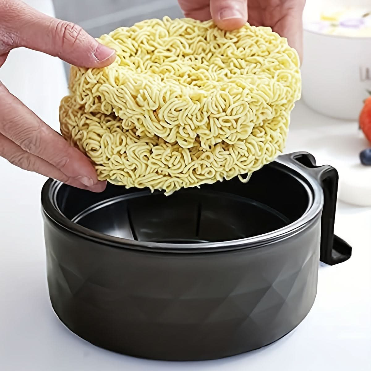 Microwave Ramen Bowl Set – Instant Noodles Cooker with Chopsticks