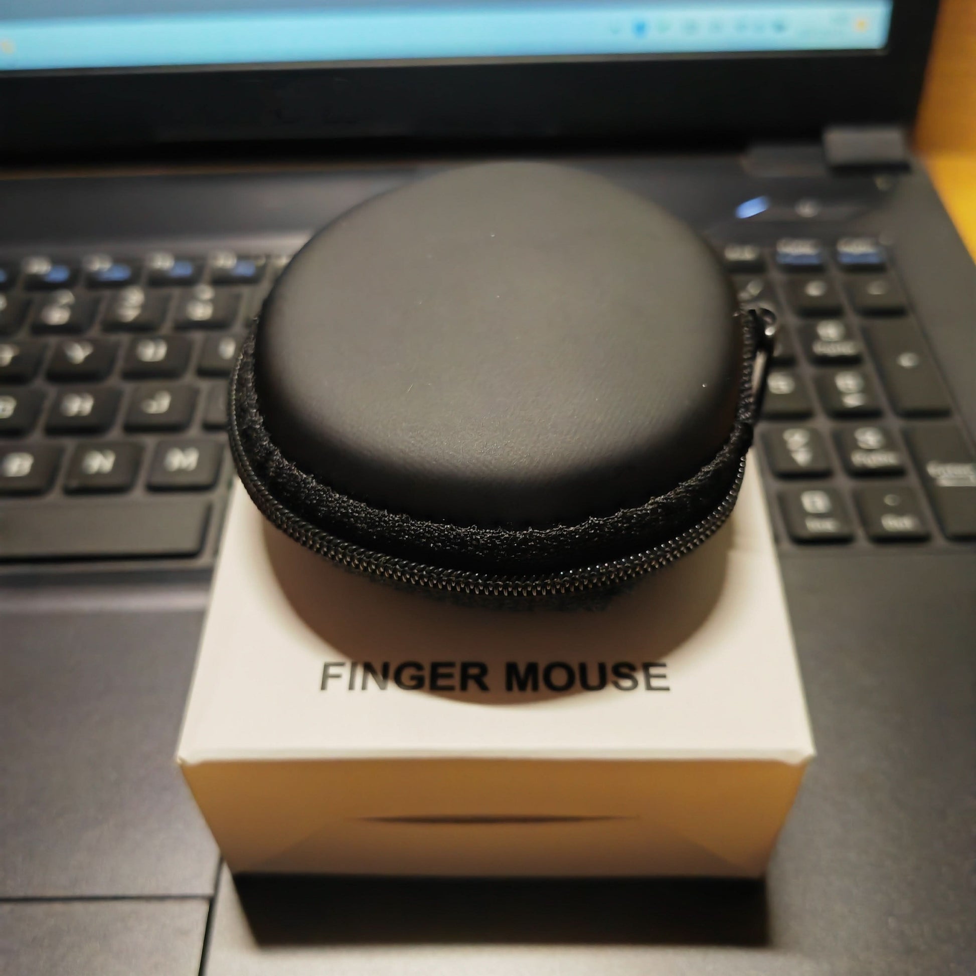 2.4G Wireless Finger Mouse - Right-Handed