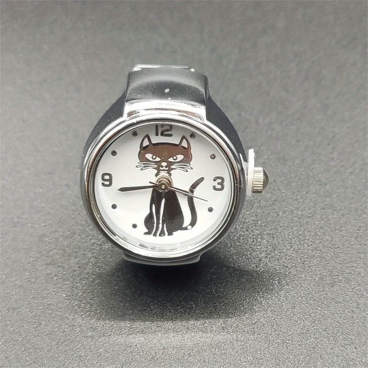 Cute Cartoon Cat Quartz Ring Watch – Unisex, Elastic, Gift Idea