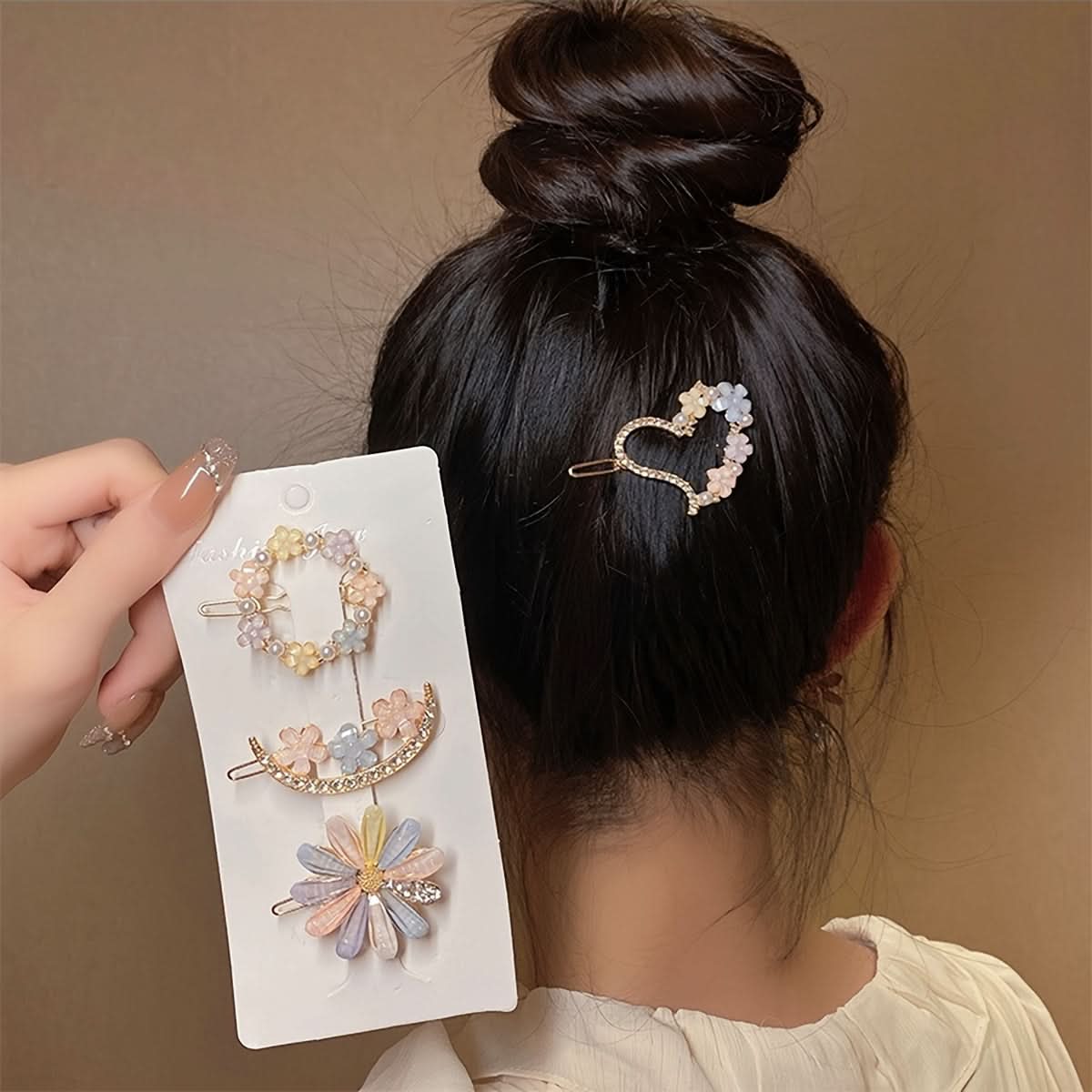 Sparkling Flower Rhinestone Hairpins - Glamorous Hair Accessories (Set of 4 pcs.)
