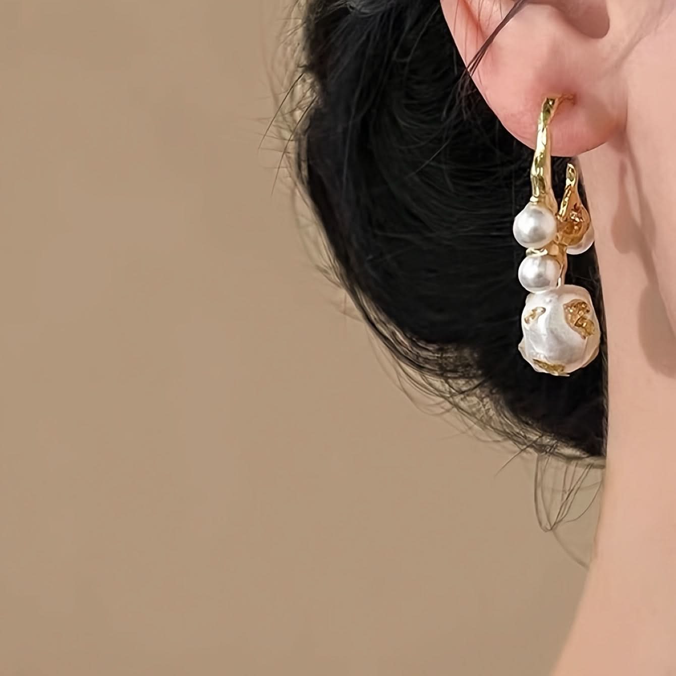 Vintage Gold Pearl Hoop Earrings – Elegant Style